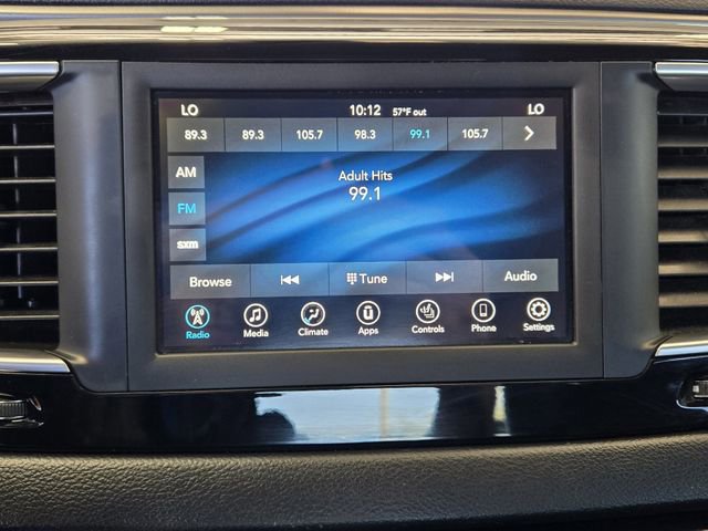 Used 2020 Chrysler Pacifica Touring-L image 18