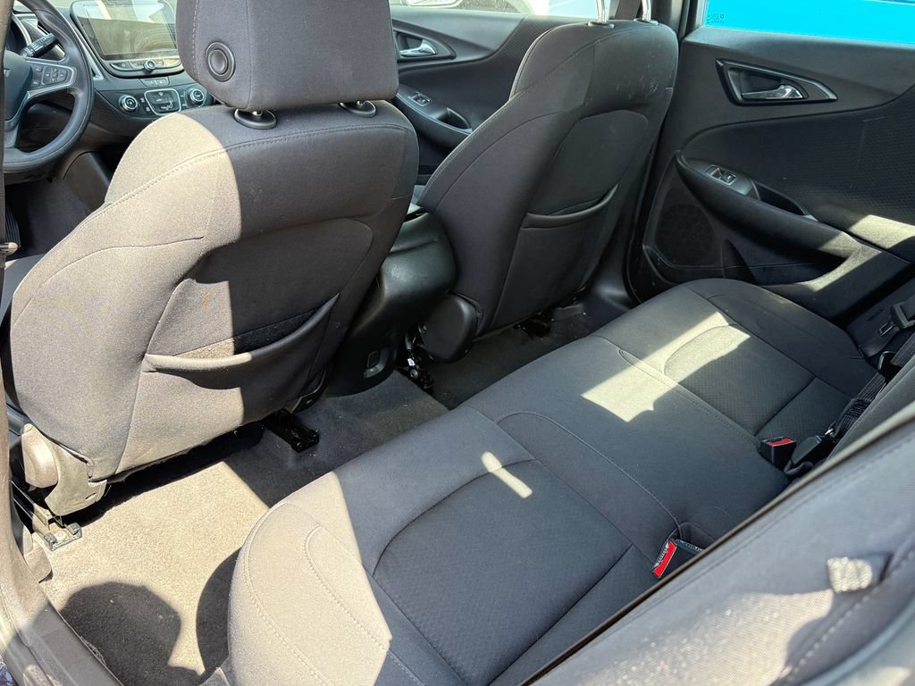 Used 2022 Chevrolet Malibu LS FWD image 3