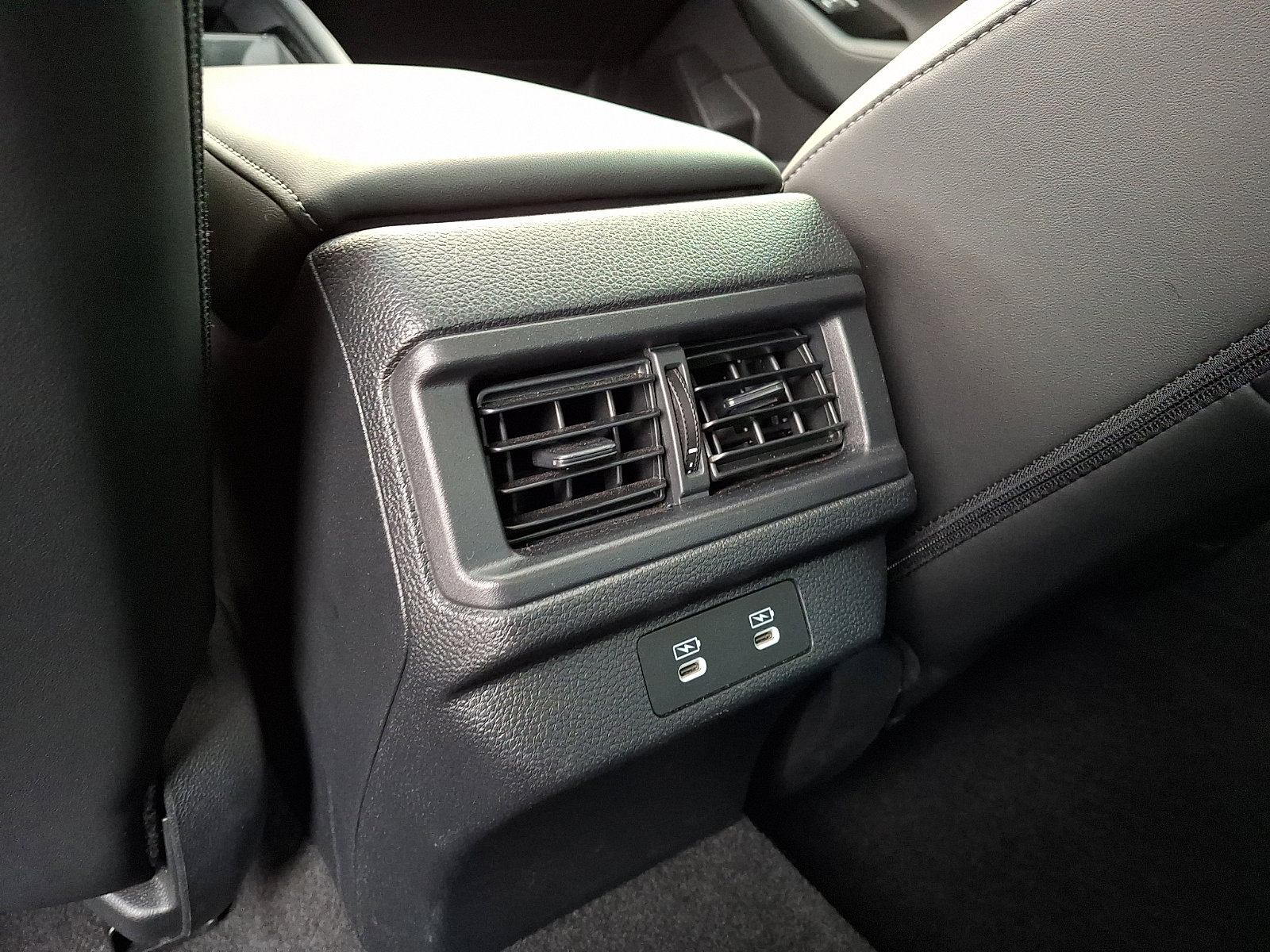 Used 2023 Honda Accord Touring image 11