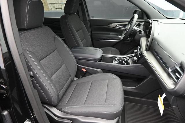 New 2026 Chevrolet Traverse LT w/ LPO, Floor Liner Package FWD image 29