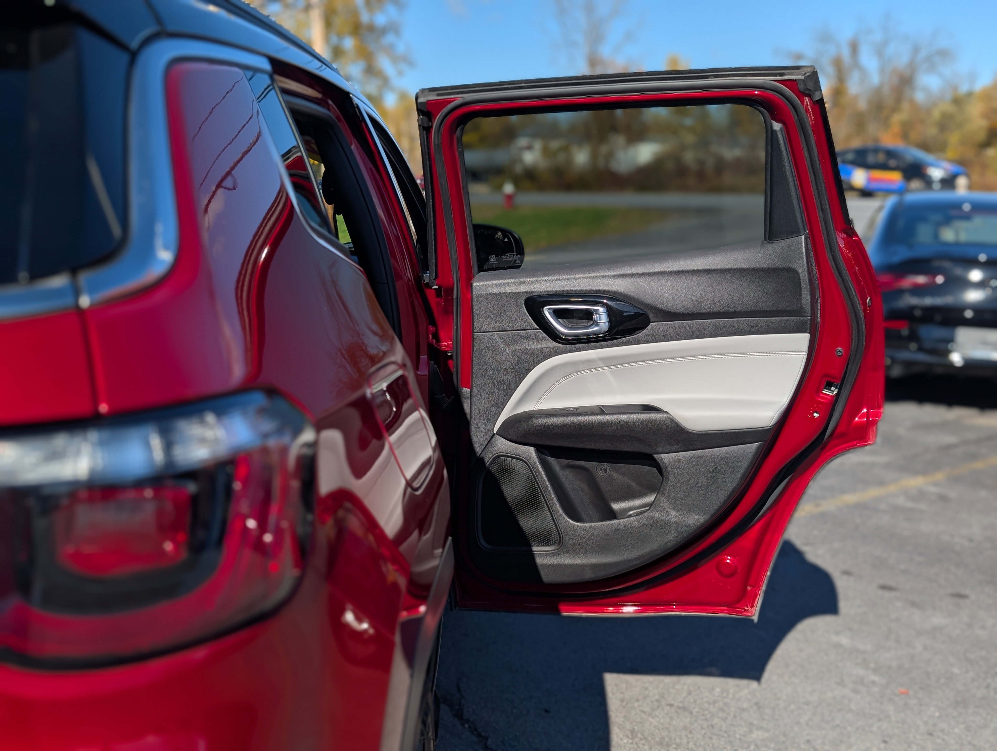 Used 2024 Jeep Compass Limited image 38