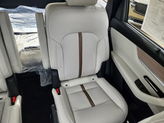 New 2025 MAZDA CX-90 Plug-In Hybrid w/ Premium Plus image 15