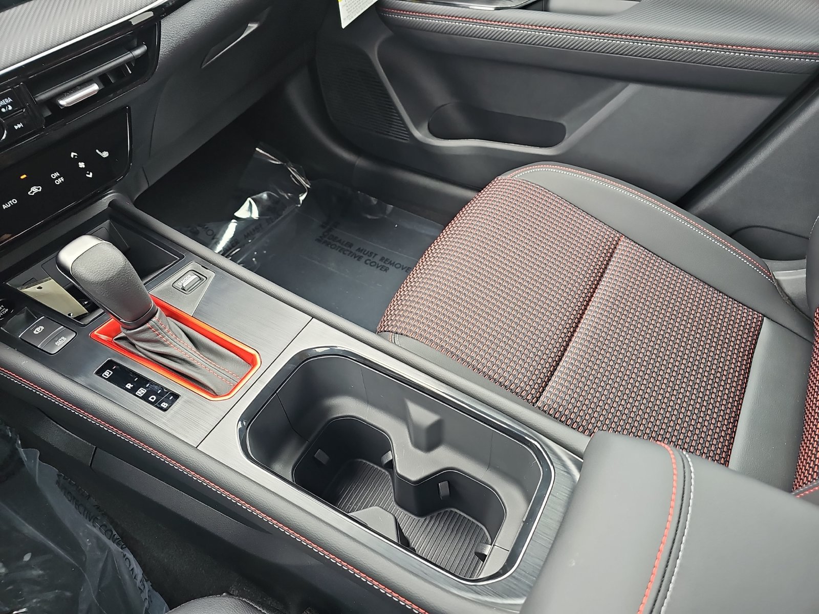 New 2027 Nissan Kicks SR w/ Cold Weather Package FWD image 25