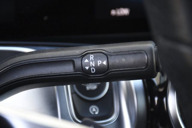 Used 2022 Mercedes-Benz GLB 250 w/ Premium Package Lite image 20