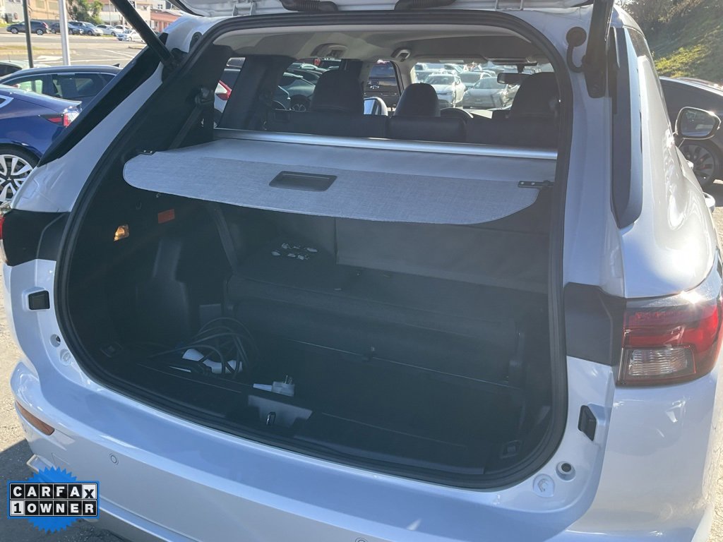 Used 2023 Mitsubishi Outlander SE image 8