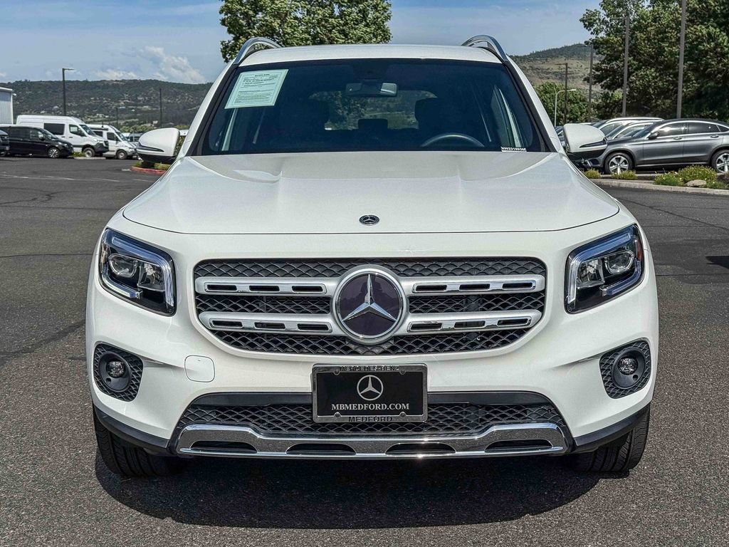 Used 2022 Mercedes-Benz GLB 250 4MATIC w/ Premium Package Lite image 4