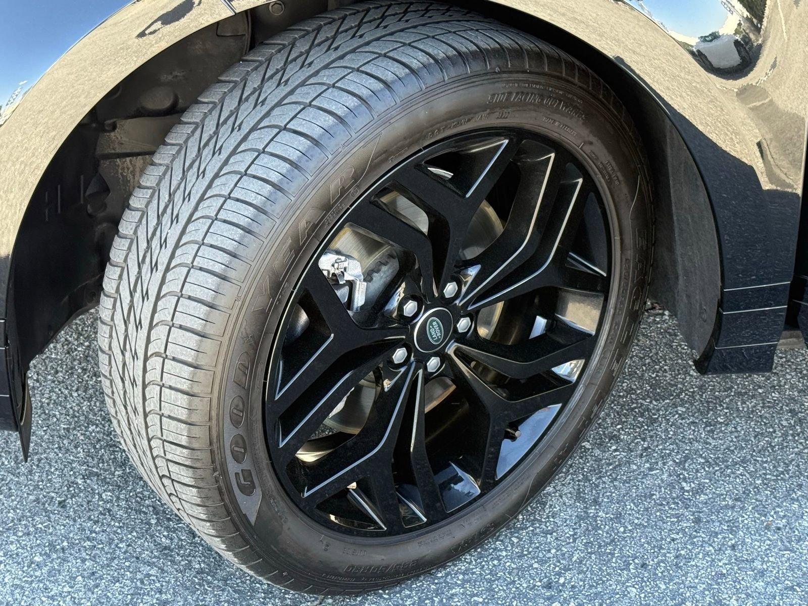 Used 2023 Land Rover Range Rover Evoque R-Dynamic S image 19