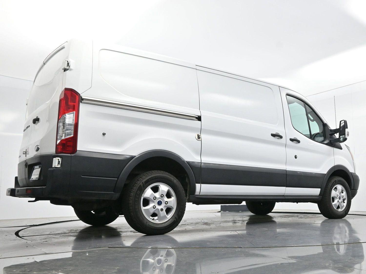 Used 2019 Ford Transit 250 130 Low Roof image 49