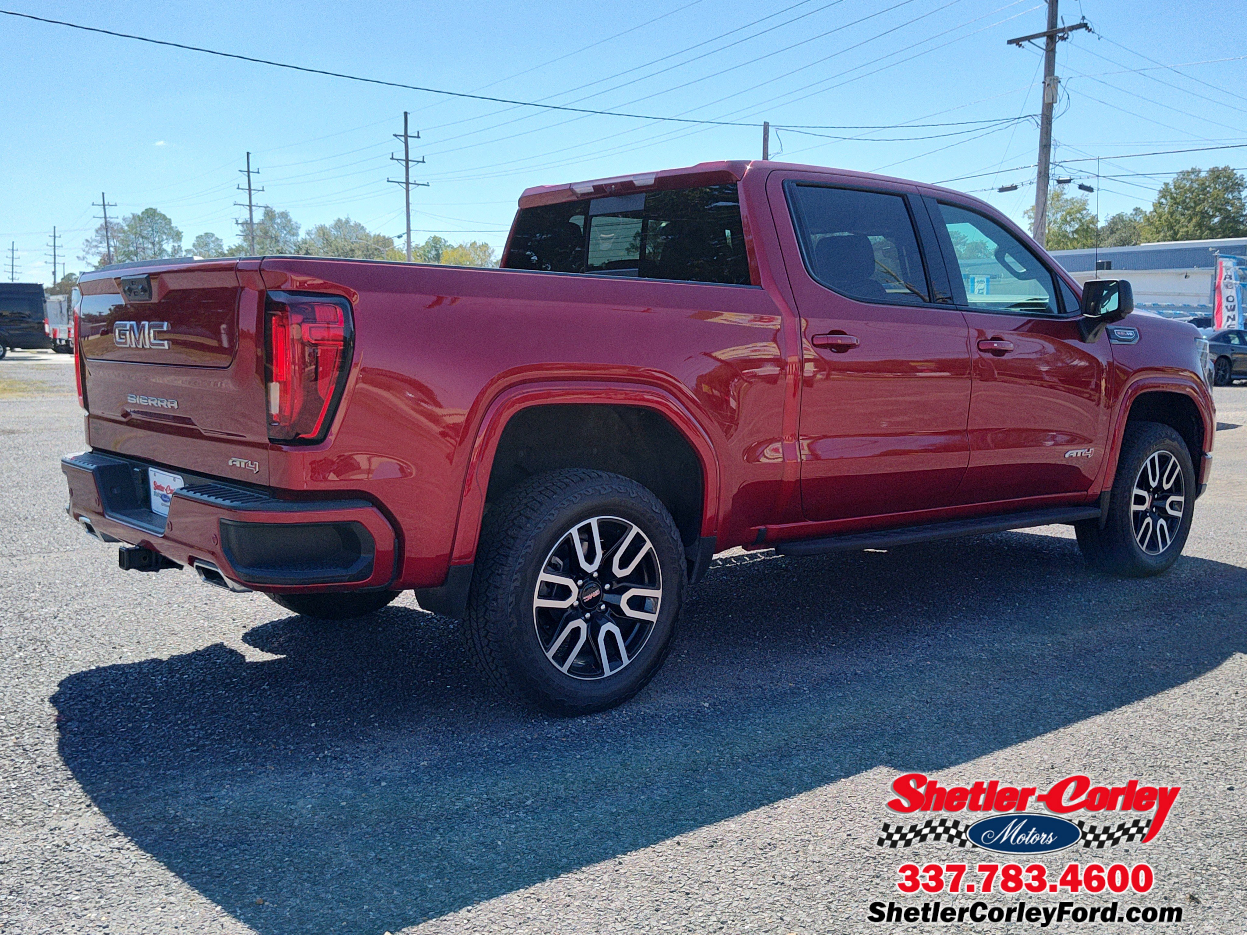 Used 2024 GMC Sierra 1500 AT4 w/ Technology Package image 8