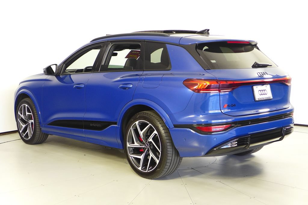 Used 2025 Audi SQ6 e-tron Premium Plus w/ Premium Plus AWD/4WD image 9