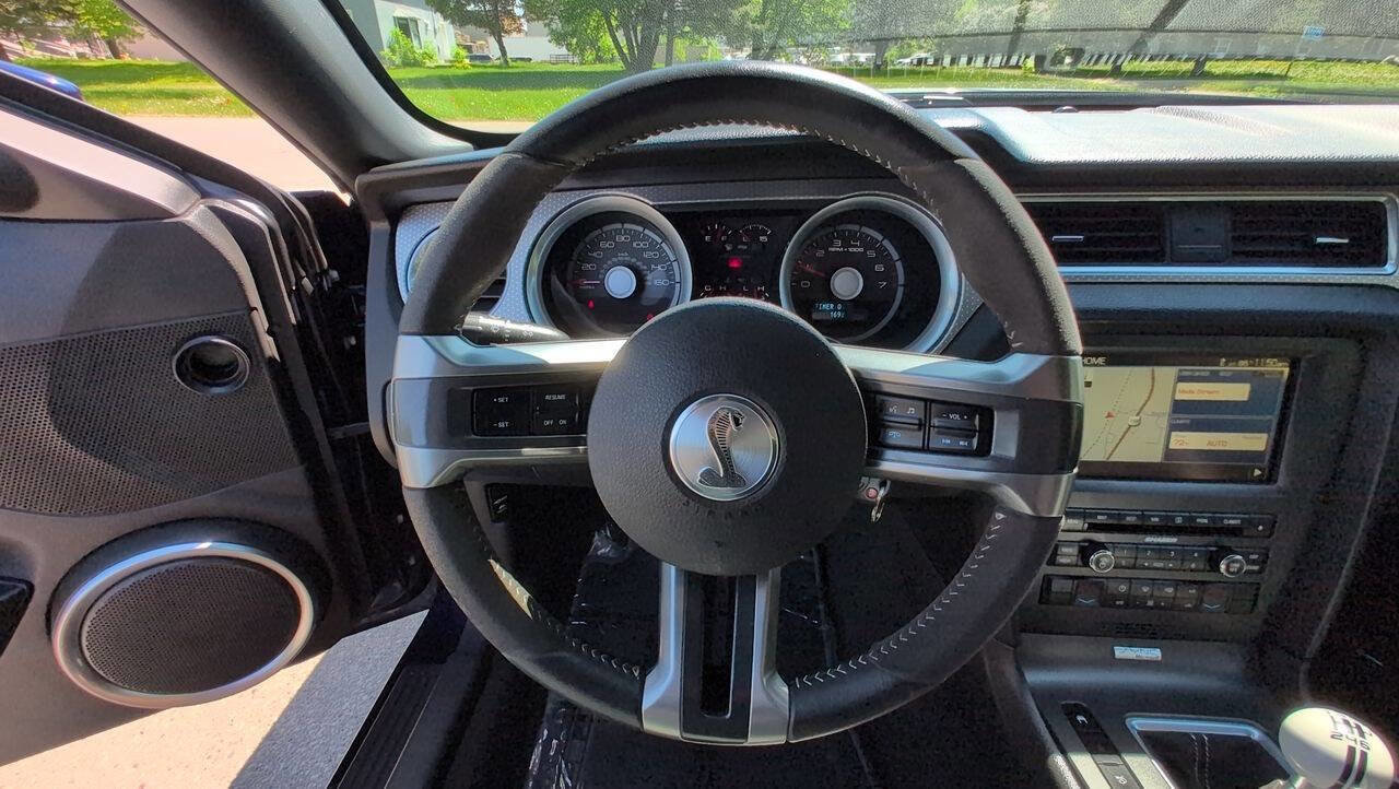Used 2010 Ford Mustang Shelby GT500 image 9