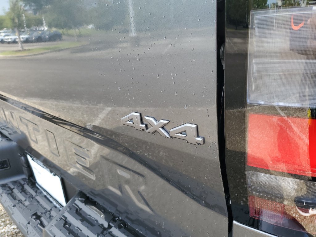 New 2026 Nissan Frontier SV w/ All-Weather Content Package AWD/4WD image 7