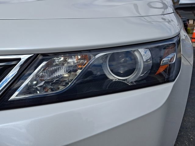 Used 2017 Chevrolet Impala Premier w/ Enhanced Convenience Package image 9
