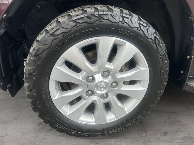 Used 2019 Toyota Sequoia Platinum AWD/4WD image 9