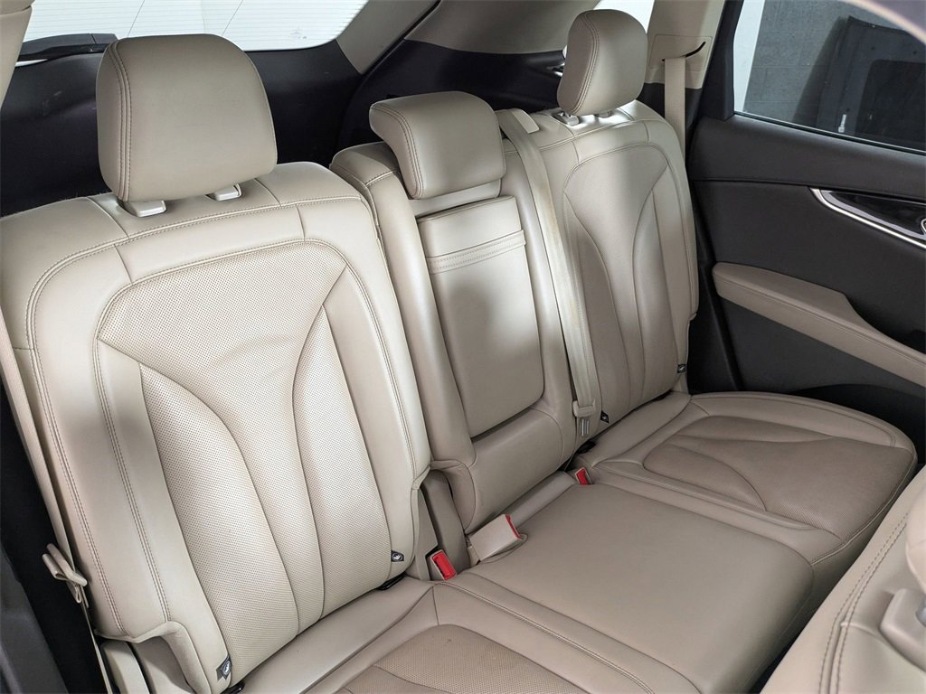 Used 2022 Lincoln Nautilus Reserve image 29