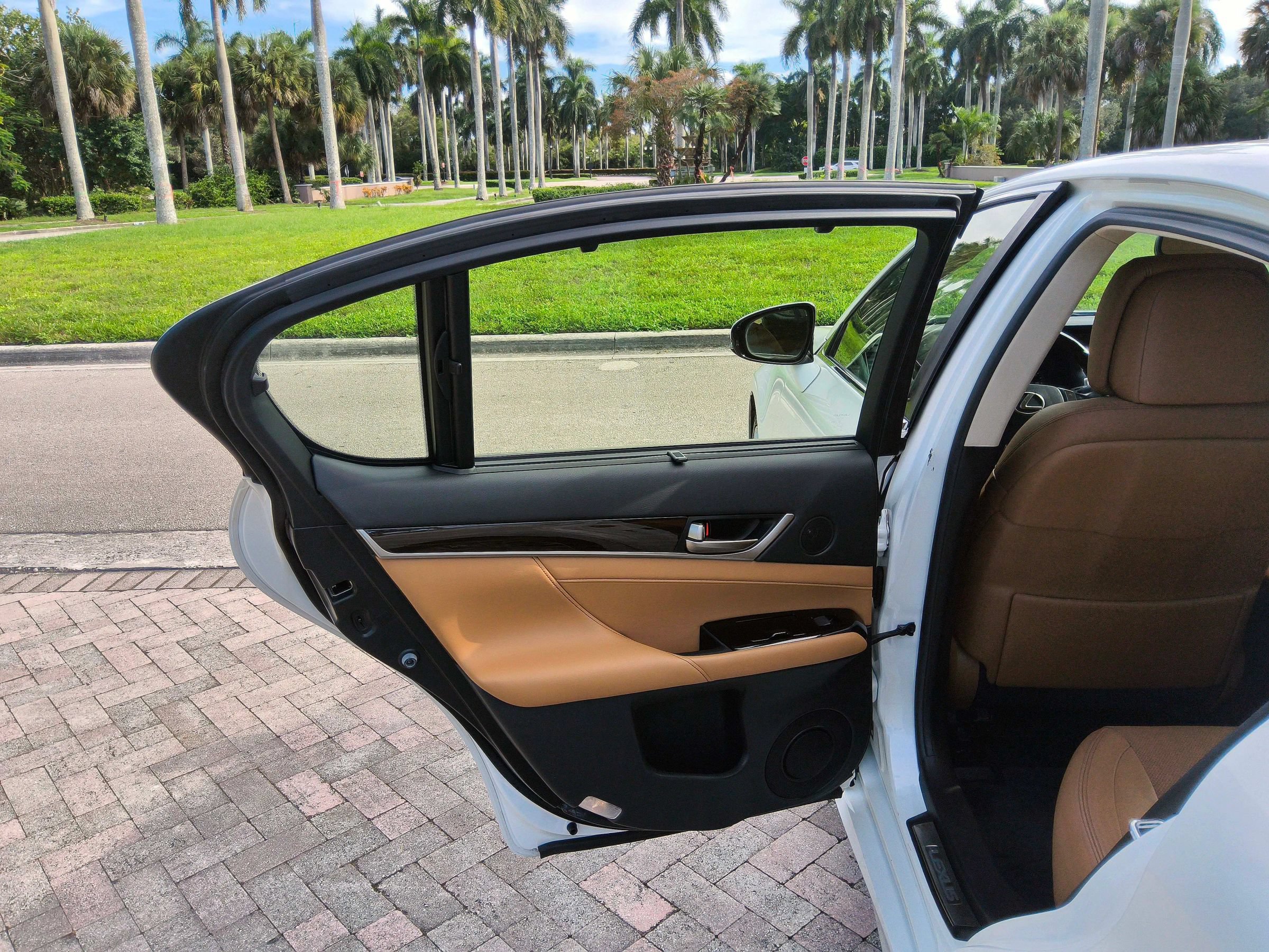 Used 2013 Lexus GS 350 w/ Luxury Pkg RWD image 12