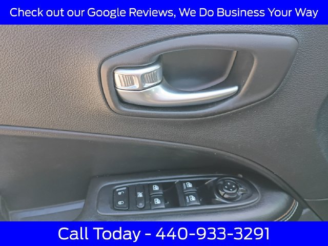 Used 2020 Jeep Compass Latitude w/ Cold Weather Group AWD/4WD image 19