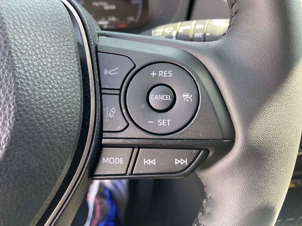 Used 2023 Toyota RAV4 Limited AWD/4WD image 36