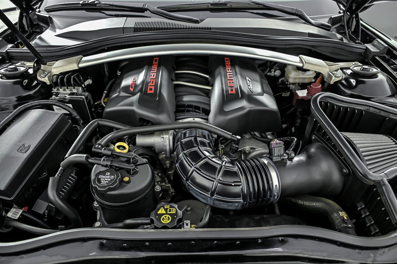 Used 2015 Chevrolet Camaro Z/28 RWD image 12