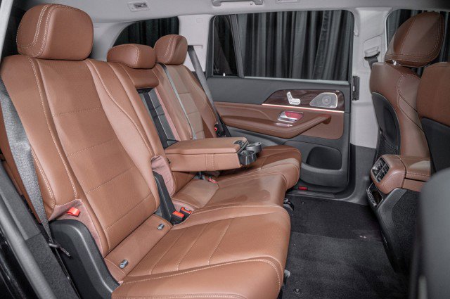 Certified 2026 Mercedes-Benz GLS 450 4MATIC image 12