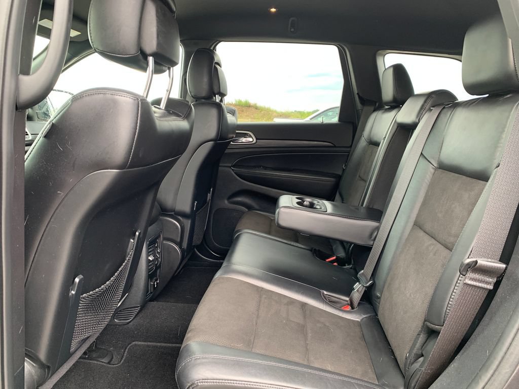 Used 2020 Jeep Grand Cherokee Altitude AWD/4WD image 19