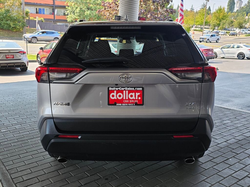 Used 2023 Toyota RAV4 XLE w/ Convenience Package image 6