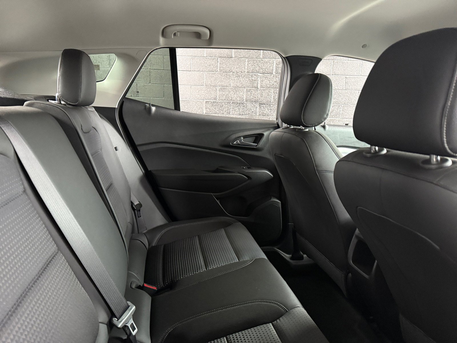 Used 2025 Chevrolet Trax LT image 15