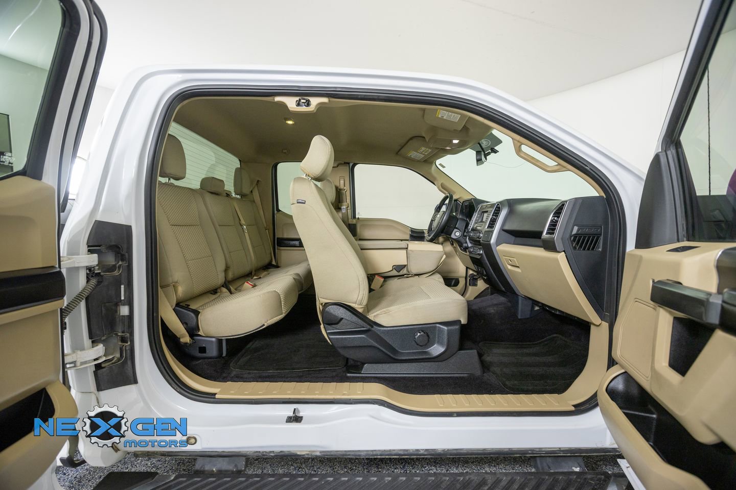 Used 2016 Ford F150 XLT w/ Equipment Group 301A Mid AWD/4WD image 31
