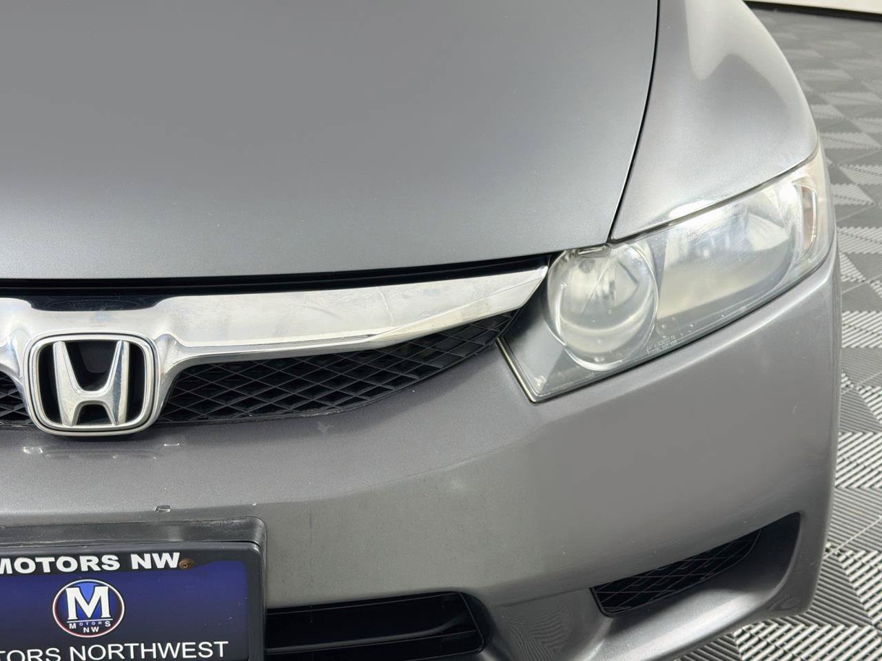 Used 2010 Honda Civic DX-VP image 4