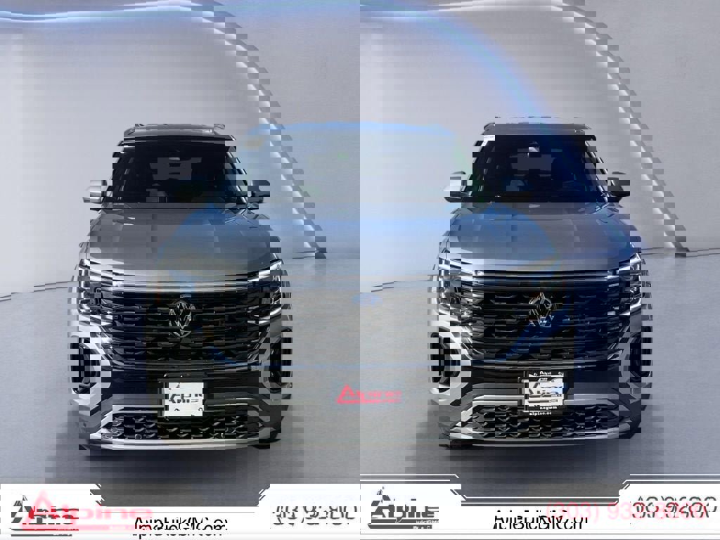 Used 2025 Volkswagen Atlas Cross Sport SE AWD/4WD image 8