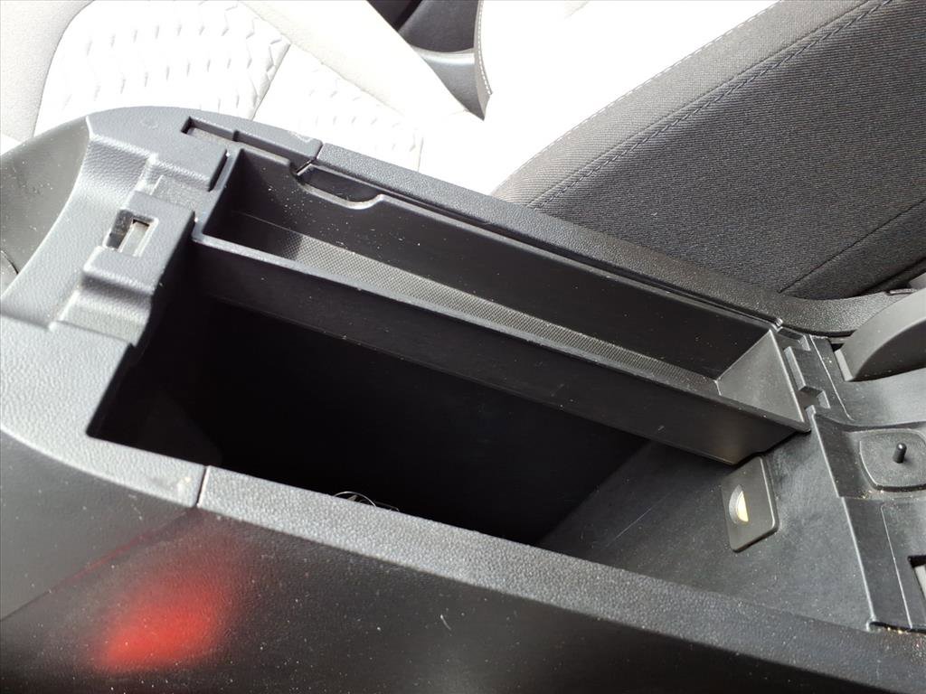 Used 2021 Chevrolet Equinox LS w/ LS Convenience Package image 28