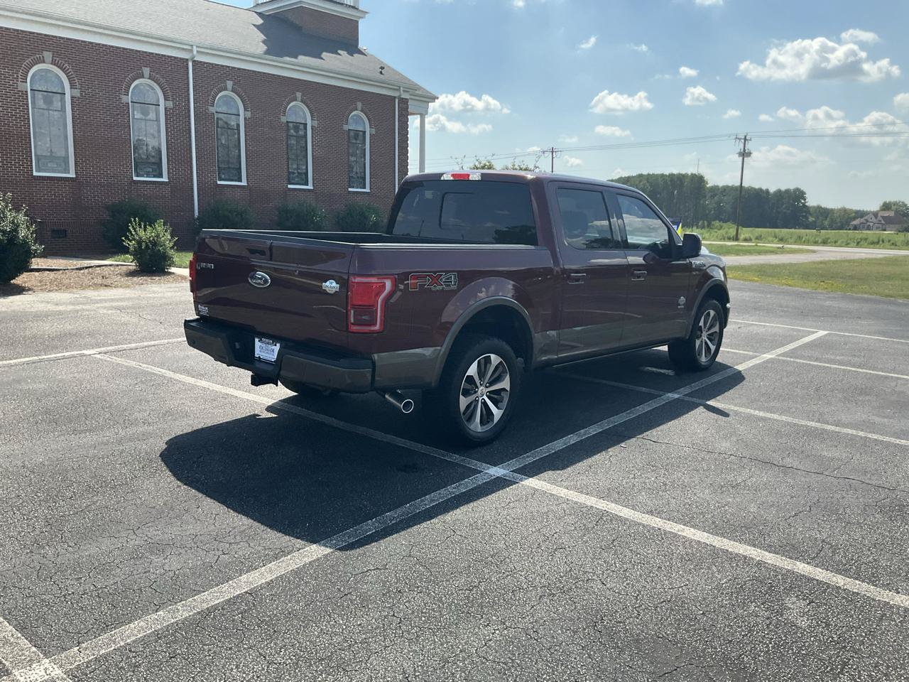 Used 2015 Ford F150 King Ranch w/ Equipment Group 601A Luxury AWD/4WD image 8