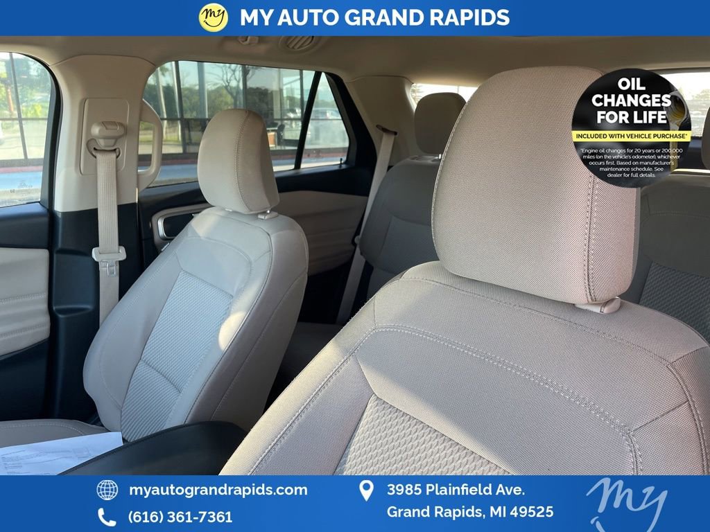 Used 2022 Ford Explorer XLT w/ Class IV Trailer Tow Package image 10