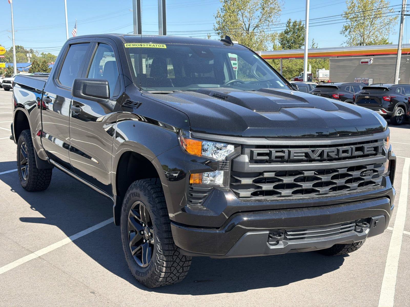 New 2026 Chevrolet Silverado 1500 Custom Trail Boss w/ Midnight Edition