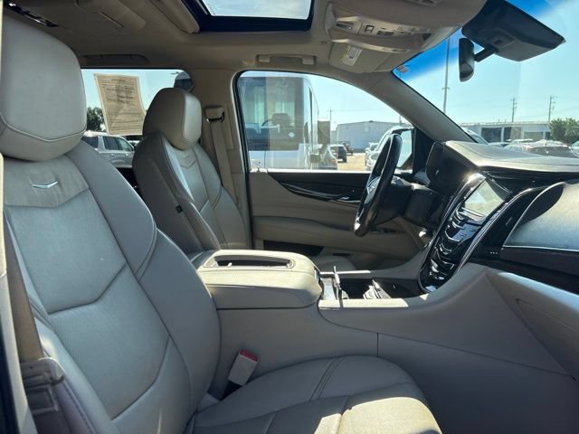 Used 2016 Cadillac Escalade ESV Premium AWD/4WD image 48