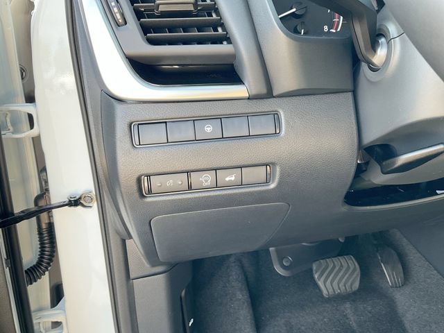 New 2026 Nissan Rogue SV AWD/4WD image 20
