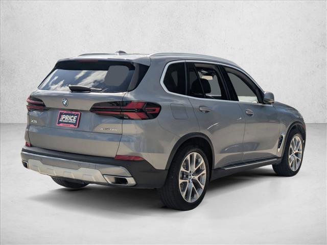 Used 2025 BMW X5 xDrive50e AWD/4WD image 5
