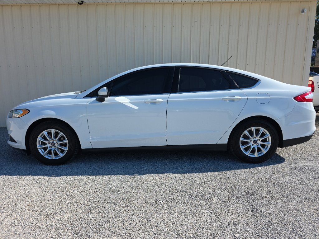 Used 2016 Ford Fusion S FWD image 9