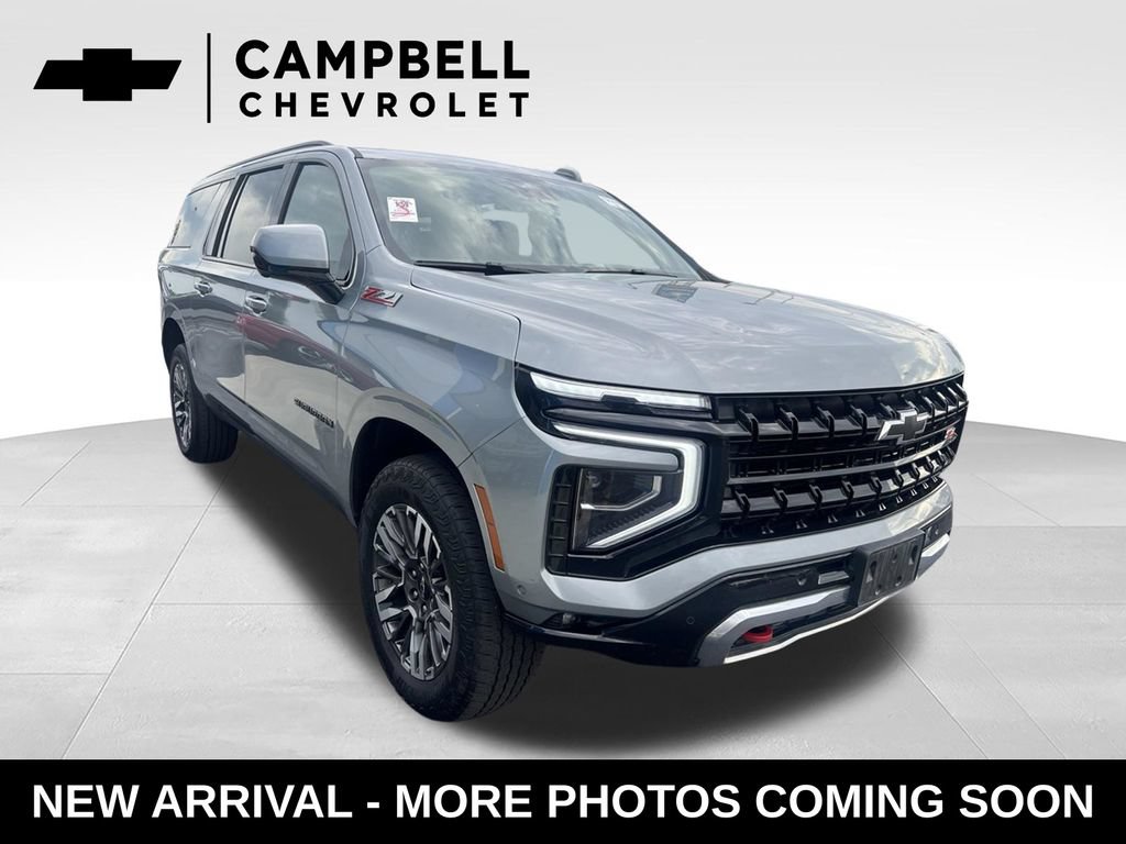 Used 2025 Chevrolet Suburban Z71 AWD/4WD image 7