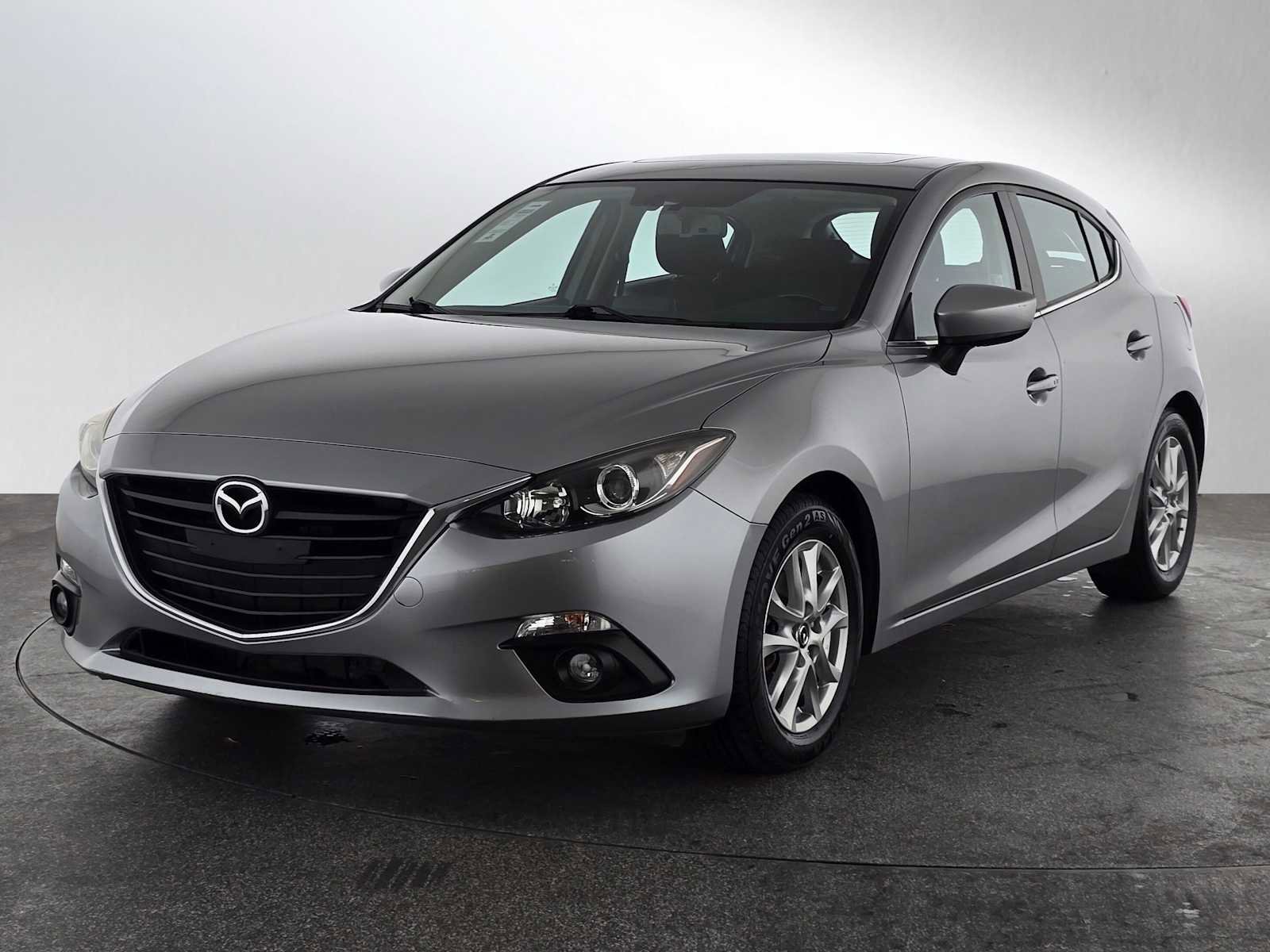 Used 2016 MAZDA MAZDA3 i Touring w/ Popular Equipment Package image 7