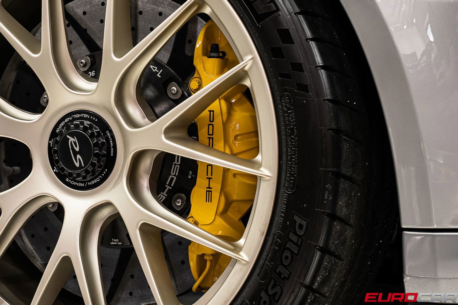 Used 2018 Porsche 911 GT2 RS image 30