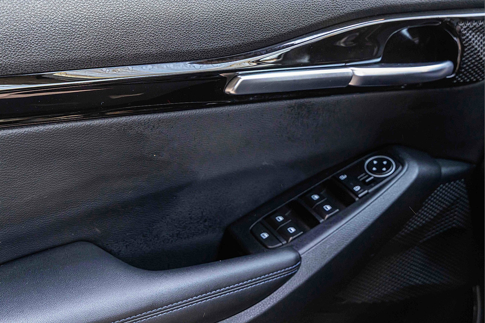 Used 2023 Kia Seltos S FWD image 16