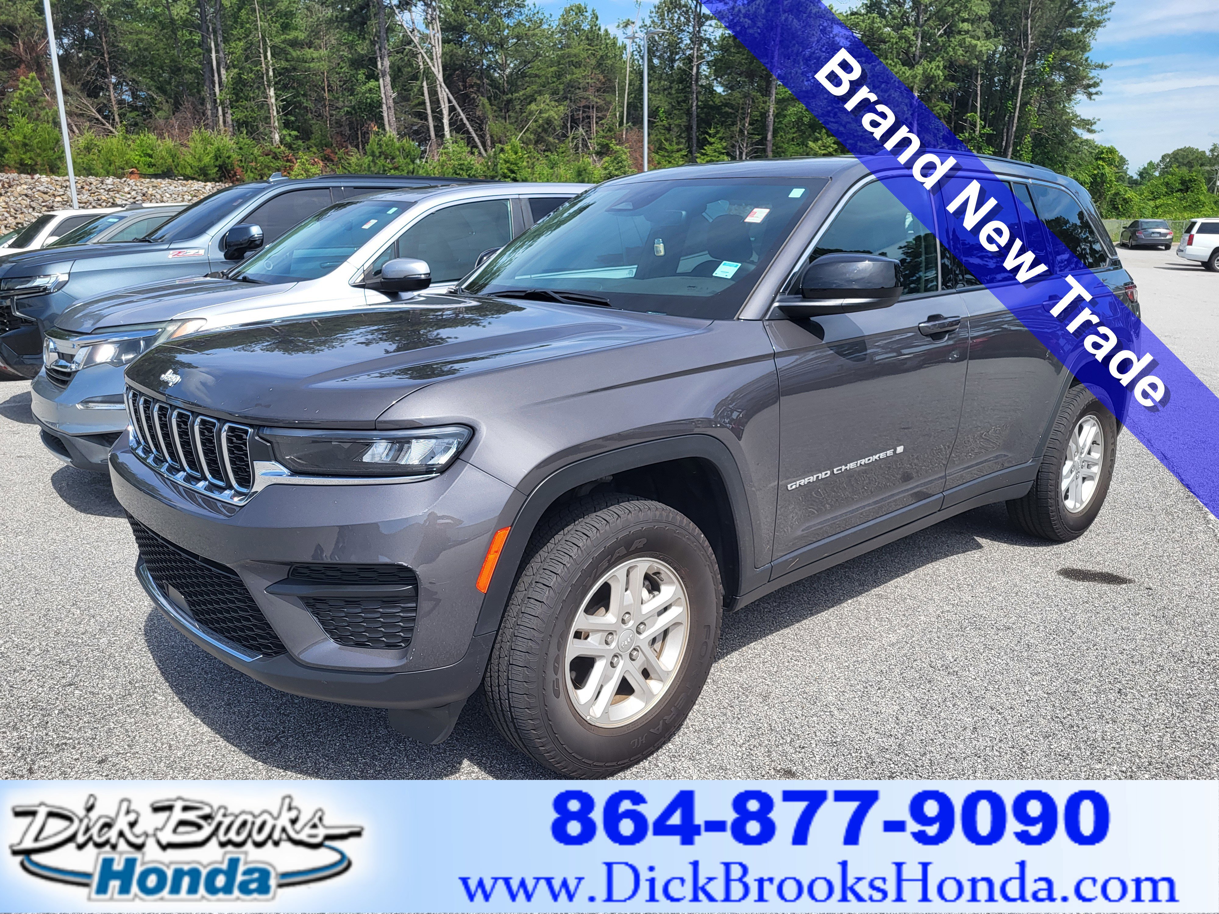 Used 2024 Jeep Grand Cherokee Laredo w/ Trailer Tow Package RWD video 1