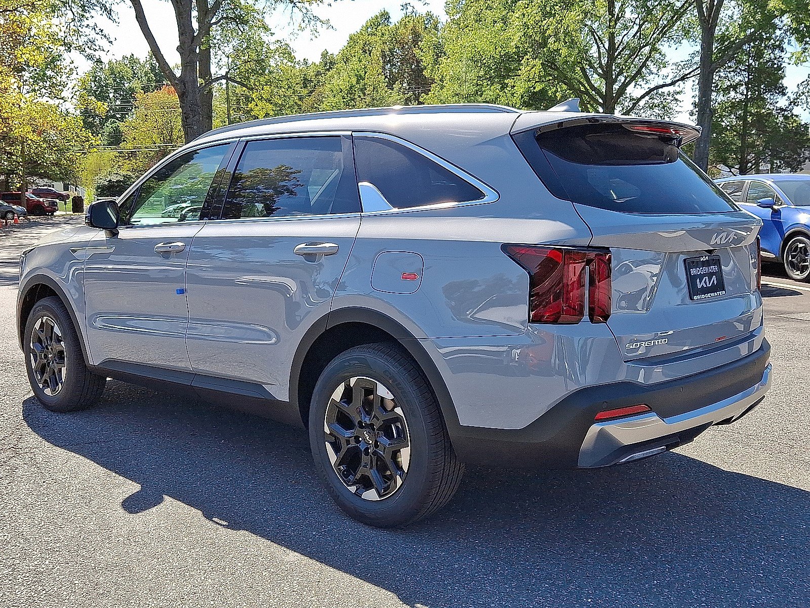 New 2026 Kia Sorento S image 3