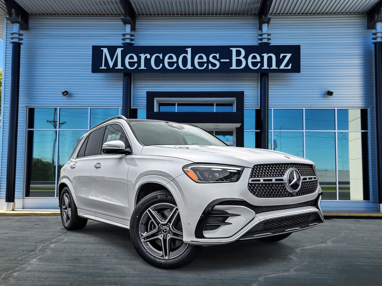 New 2026 Mercedes-Benz GLE 450 4MATIC image 1