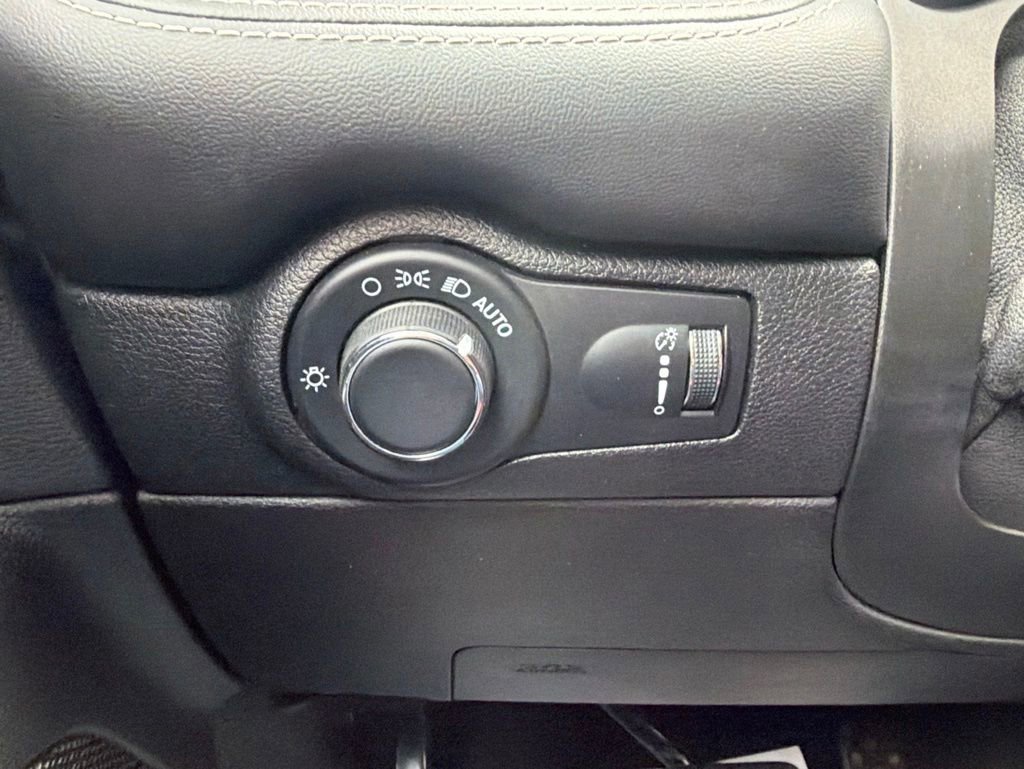 Used 2023 Dodge Durango SRT Hellcat AWD/4WD image 21