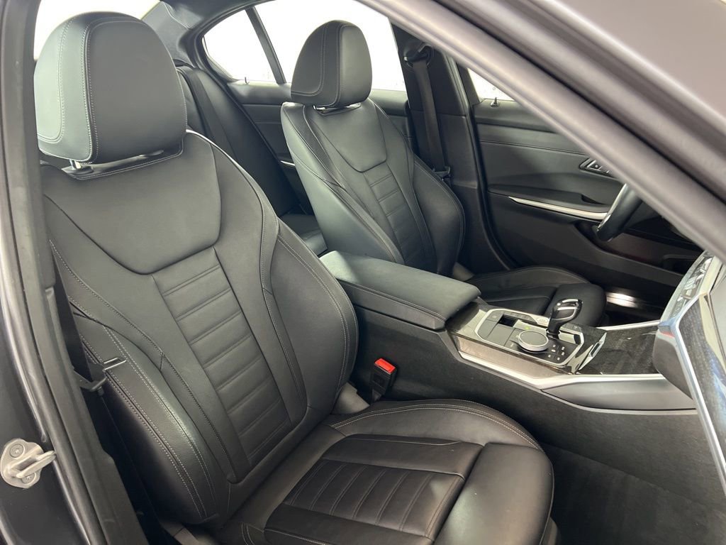 Used 2021 BMW 330i xDrive Sedan w/ Premium Package image 25