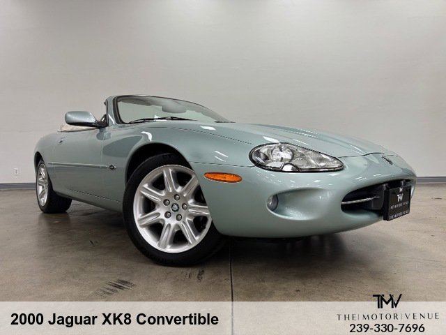 Used 2000 Jaguar XK8 Convertible image 16