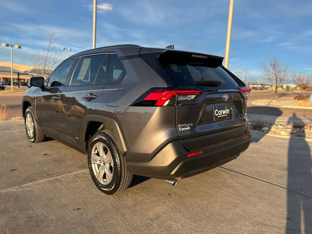 Used 2025 Toyota RAV4 LE image 5