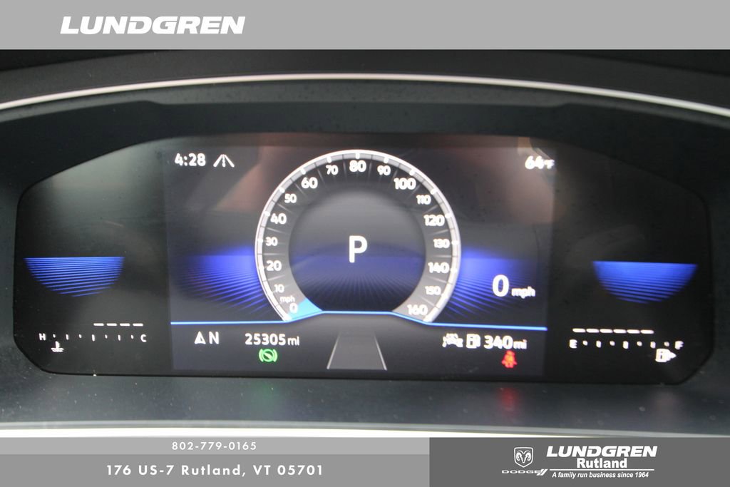 Used 2023 Volkswagen Tiguan SE R-Line image 16